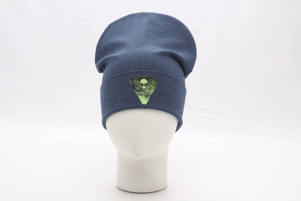 Шапка с отворотом трикотажная