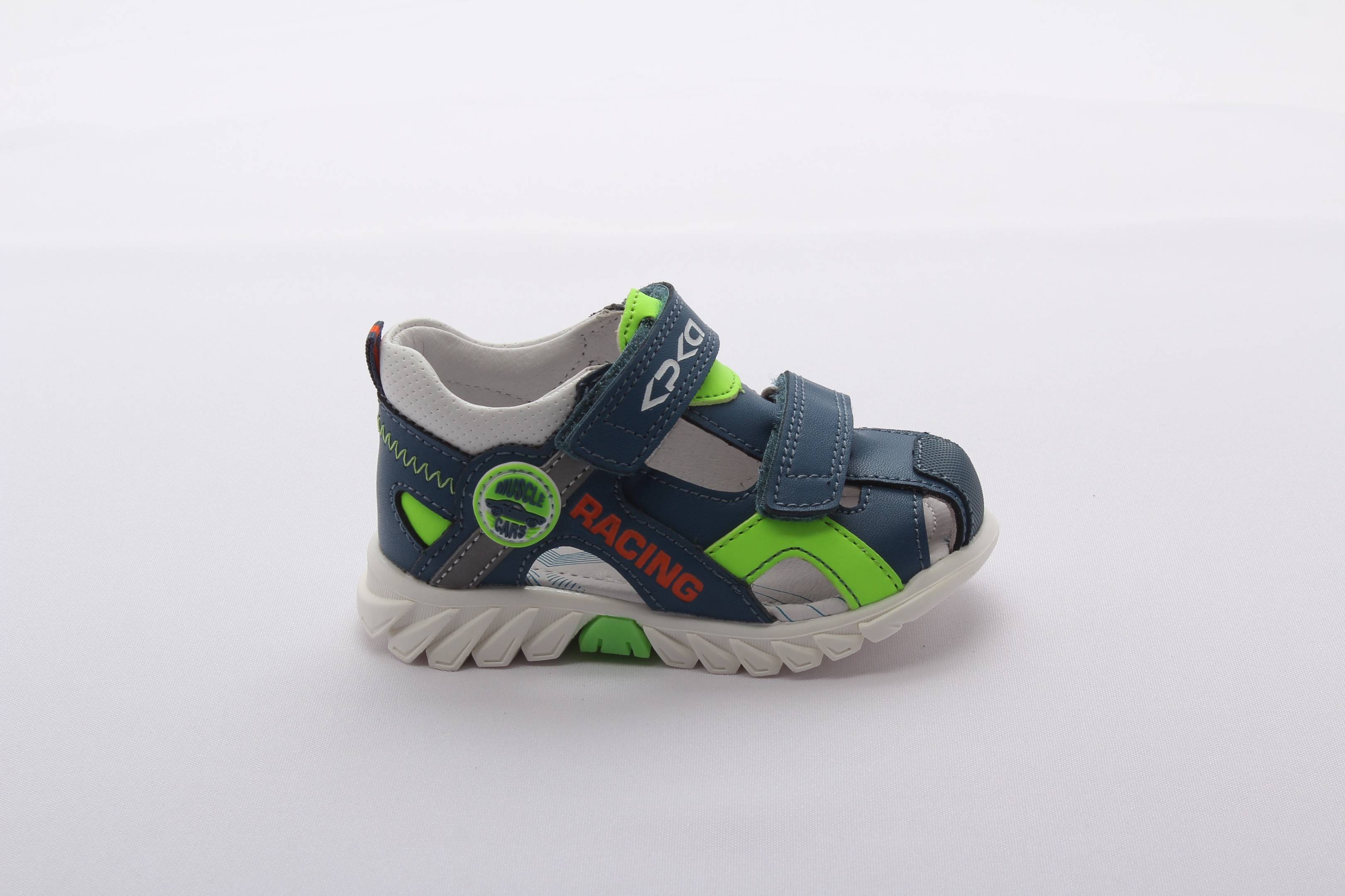 Сандалии закрытые