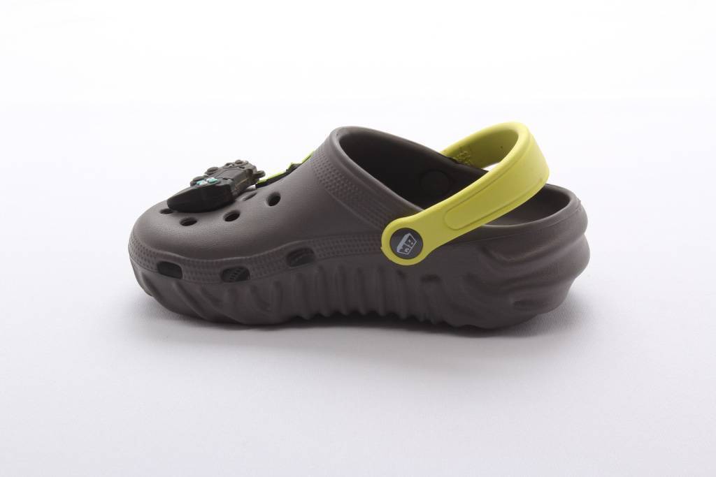 Обувь пляжная