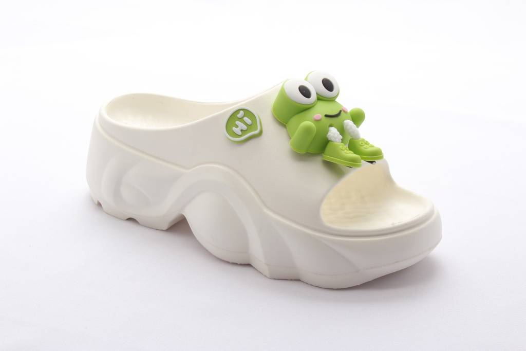 Обувь пляжная