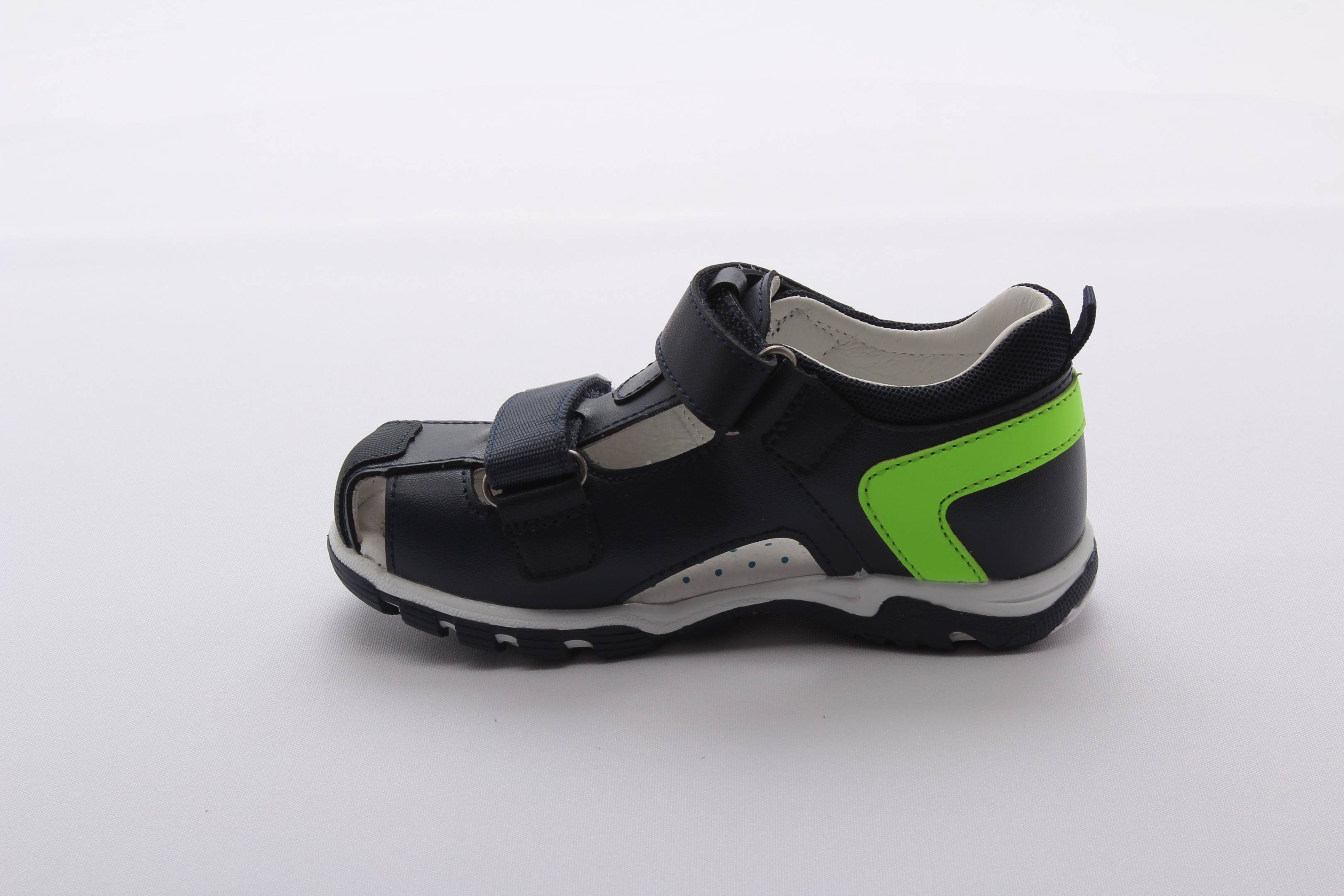 Сандалии закрытые