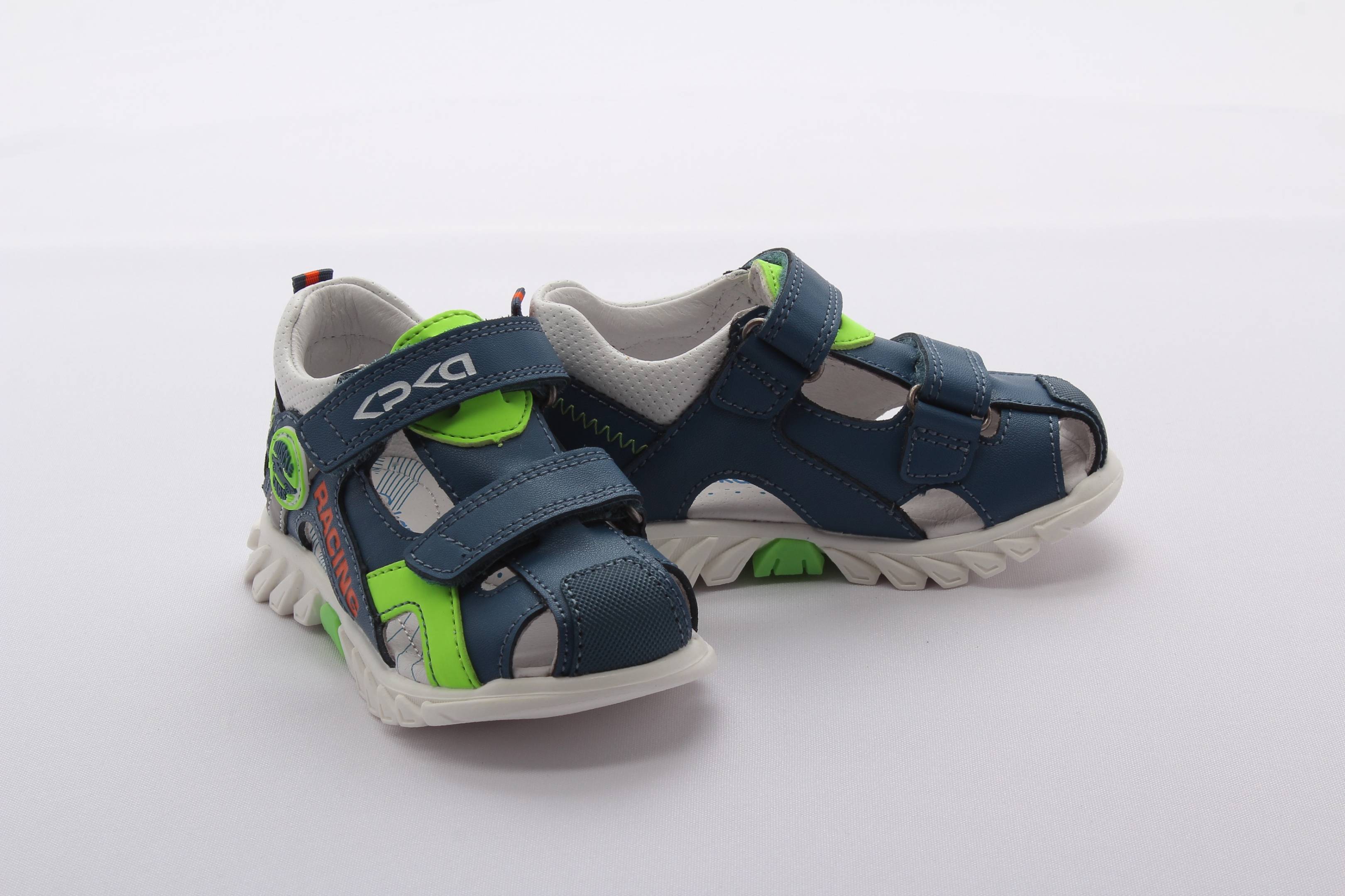 Сандалии закрытые